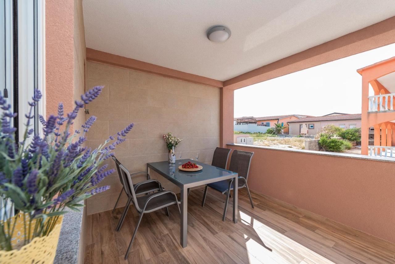 Luxury Apartments - La Vir 1 & 2 Екстер'єр фото