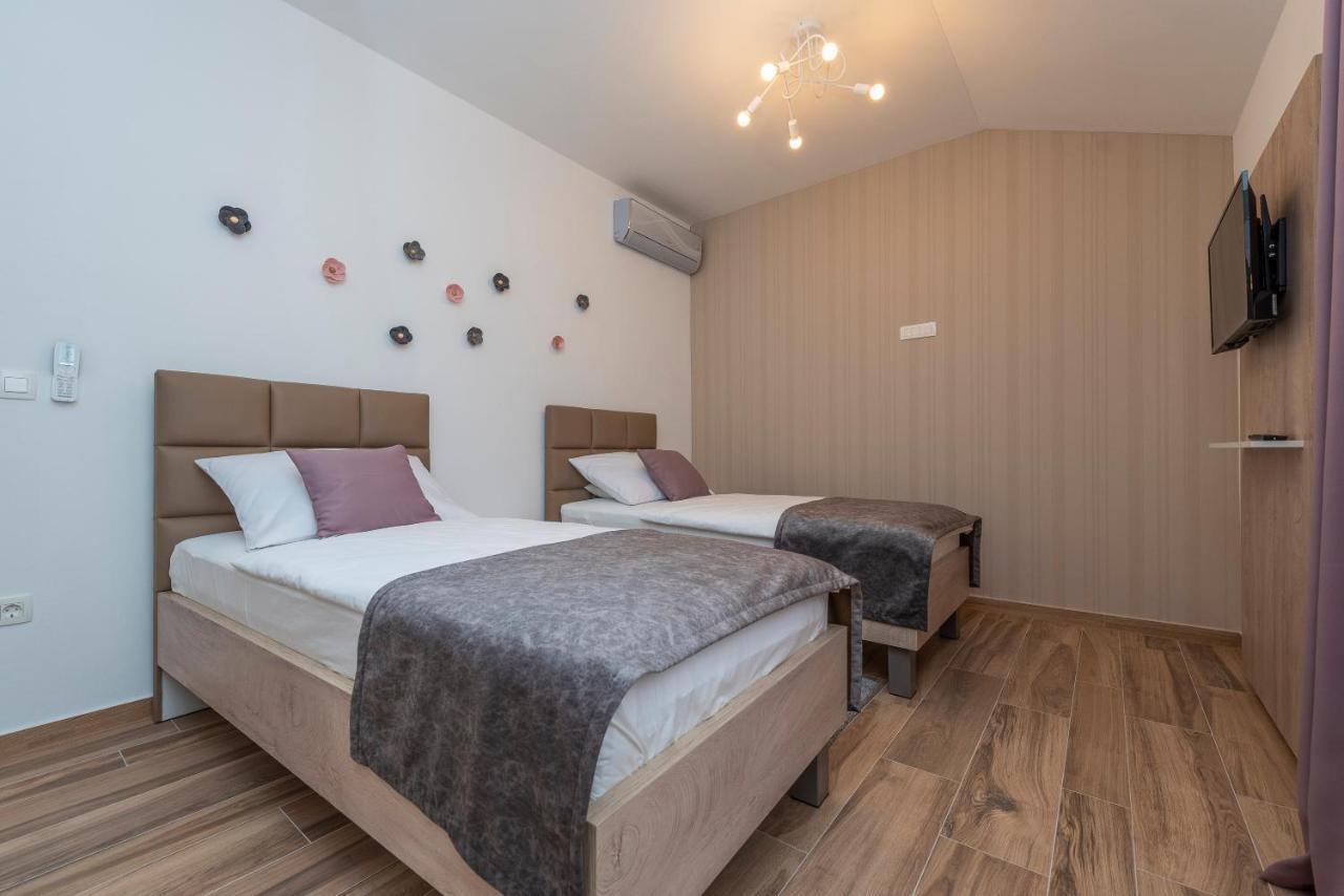 Luxury Apartments - La Vir 1 & 2 Екстер'єр фото