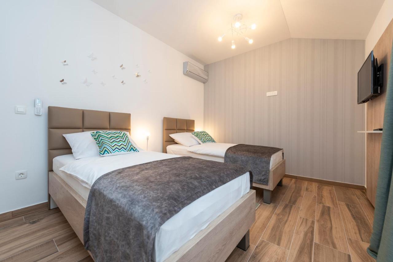 Luxury Apartments - La Vir 1 & 2 Екстер'єр фото