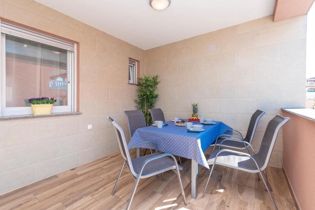 Luxury Apartments - La Vir 1 & 2 Екстер'єр фото