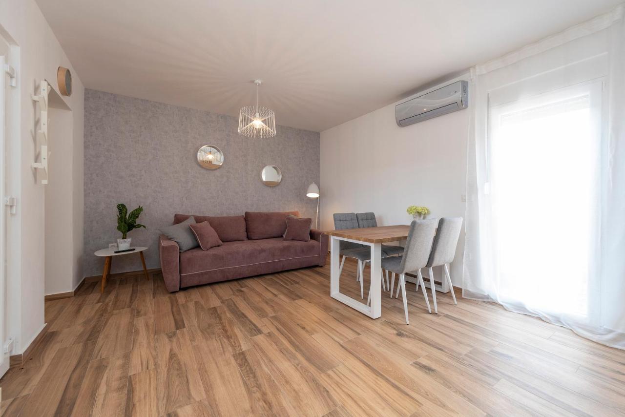 Luxury Apartments - La Vir 1 & 2 Екстер'єр фото