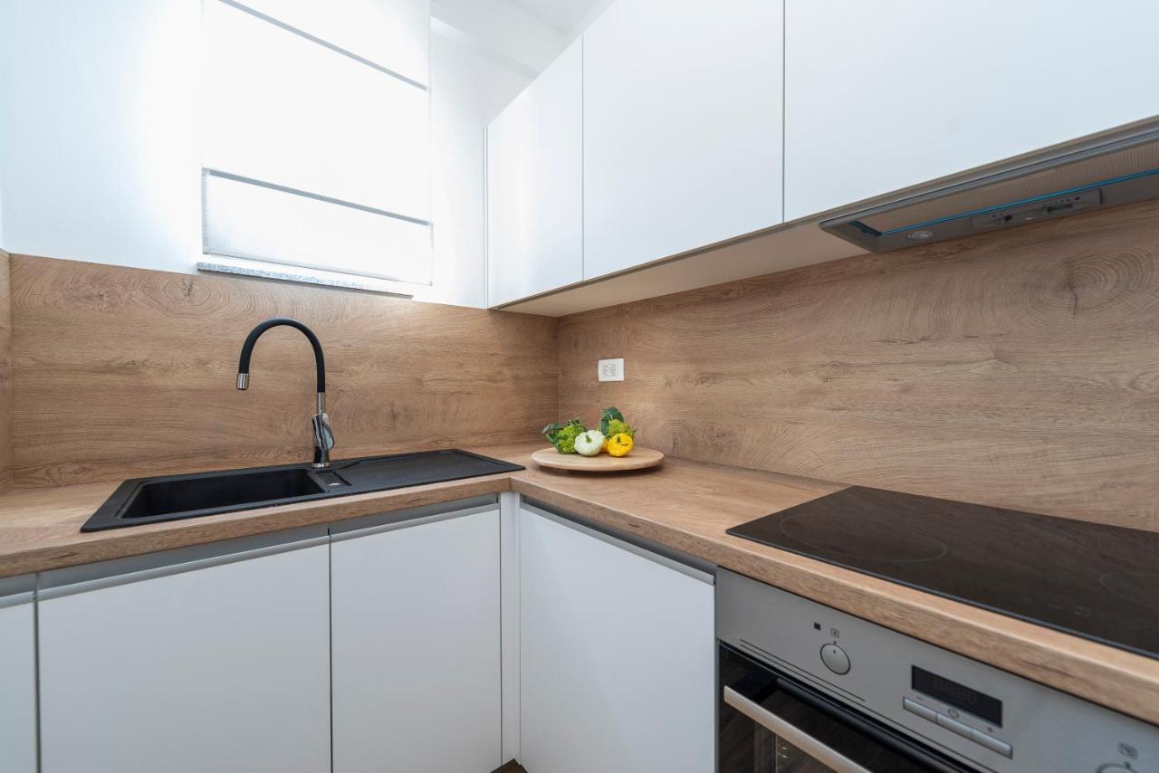 Luxury Apartments - La Vir 1 & 2 Екстер'єр фото