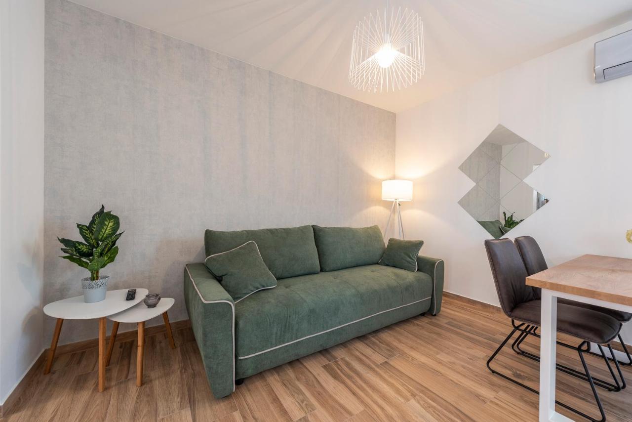 Luxury Apartments - La Vir 1 & 2 Екстер'єр фото