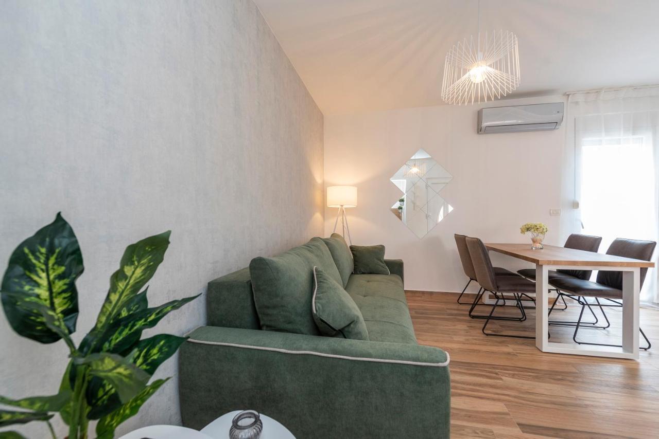 Luxury Apartments - La Vir 1 & 2 Екстер'єр фото